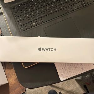 Apple SE warch 44 mm slate gray - new -original box - strap included - unlocked